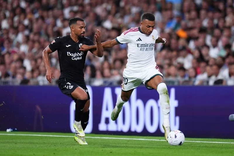 mbappe ký hợp đồng với real madrid